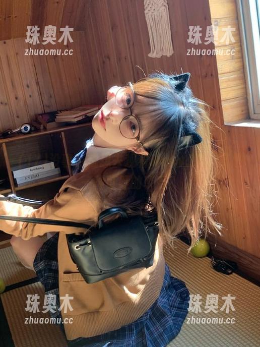 没事时就想去观看www.17，算是一种可疑的享受？