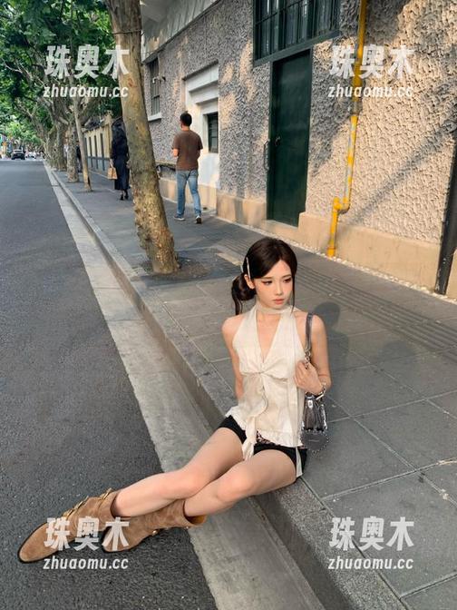 17 www.17苹果版——今天又在瓜上打转的可爱无敌