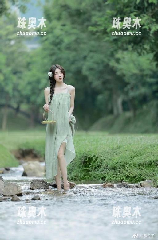 免费瓜吃到爽，“91cg11”里都是八卦的小秘密，令人心痒！