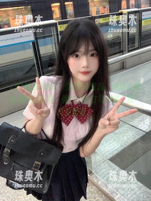哈哈，登录91吃瓜，这场大赛比春节还热闹，看完心情立马变得“瓜”灯笼般亮。