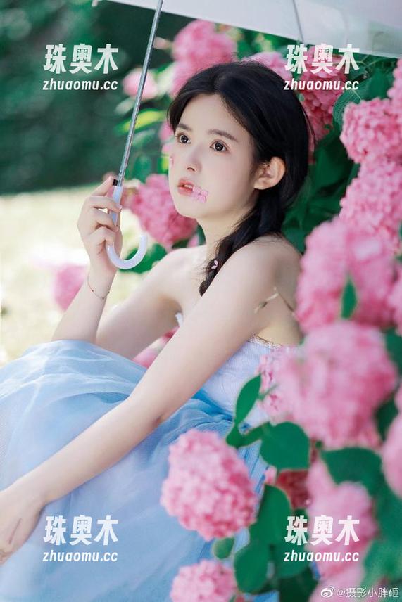 998.su 村民们聚集在998.su网页,瓜田里的一波未平一波又起!