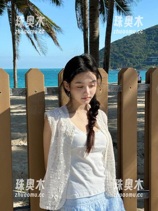 朝阳群众在五一吃瓜网网页上开启了‘转发’模式，瓜越吃越大！