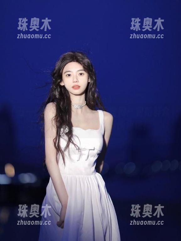 五一吃瓜网 五一吃瓜网官网:朝阳群众狂欢,瓜田里跳舞的新闻报道!