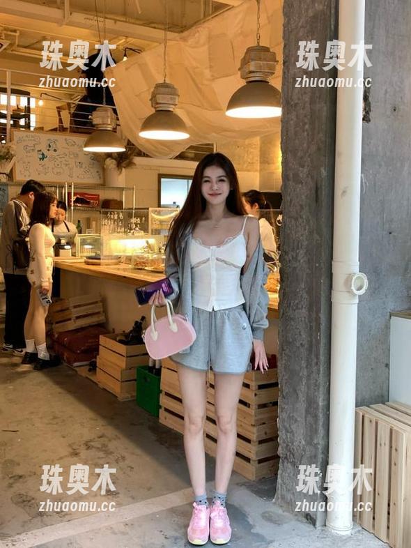 冲哥精选 冲哥精选苹果版——不小心看到的玩偶瞬间,让人难以自拔。