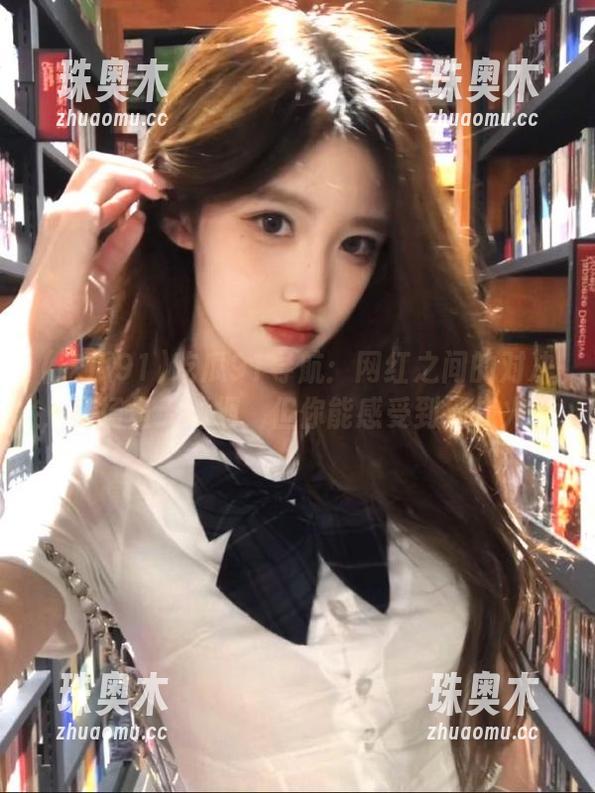吃瓜91 吃瓜91导航:网红之间的对决,赛场虽无硝烟,但你能感受到那战火。