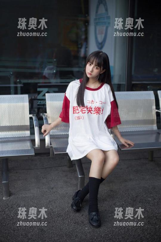 吃瓜导航 吃瓜导航:目睹的轰动一时,却又在下一秒消失如烟