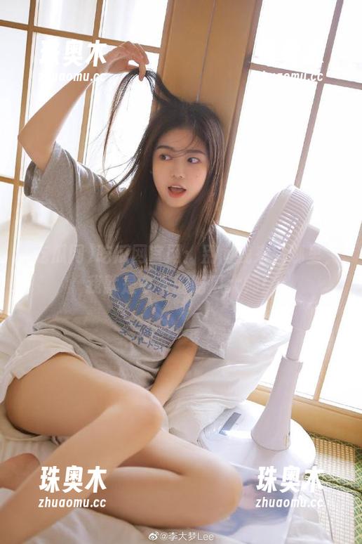 吃瓜网官网：别问我来自哪里，我就是今天的吃瓜大师！