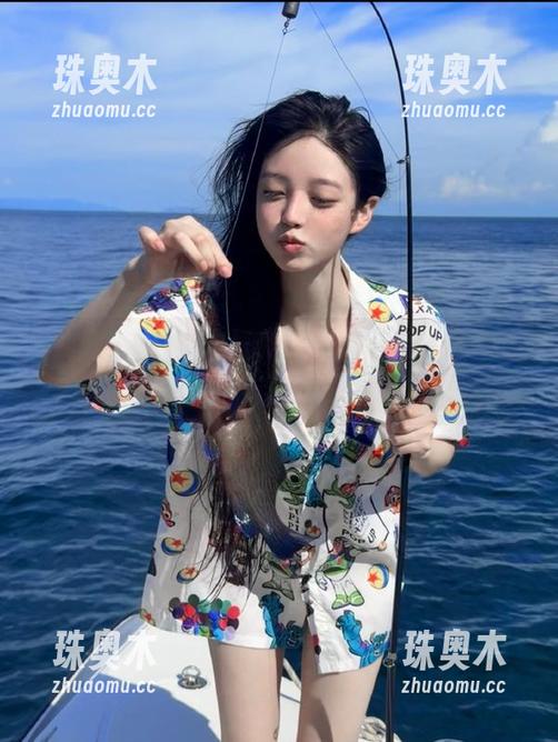 暴走黑料的奇妙线路，和你心中的小八卦撞个满怀！