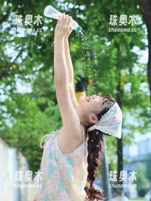 正料黑能量在首页：吃瓜神器，你准备好了吗？