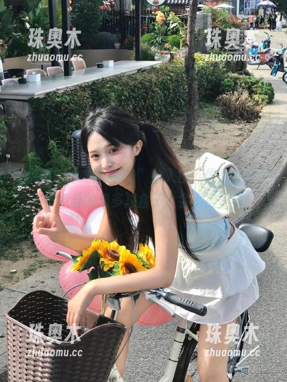 黑料51 “黑料51”的入口,像是打开了一个八卦的潘多拉盒子,会不得了啊!