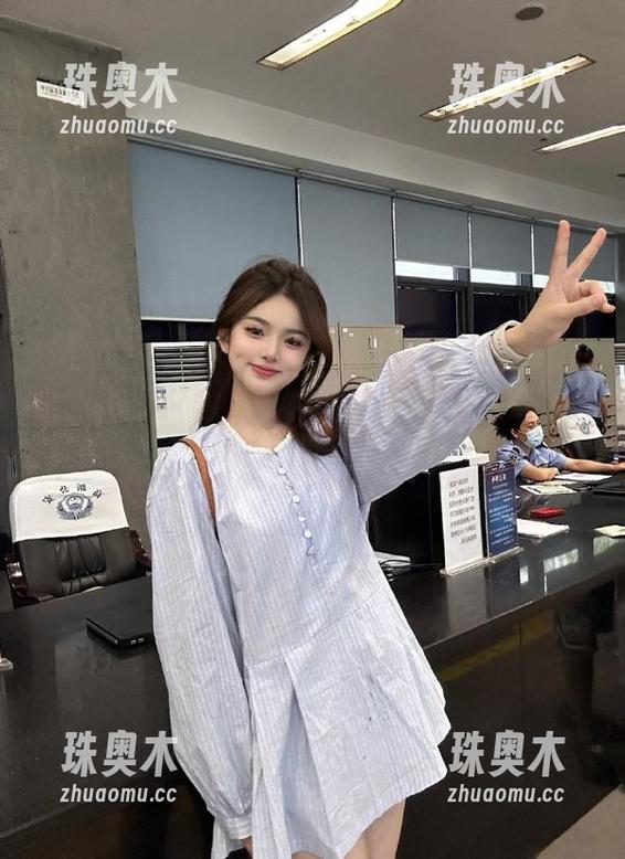 黑料吃瓜网 黑料吃瓜网直达最火的瓜,快来中过霄的刺激感吧