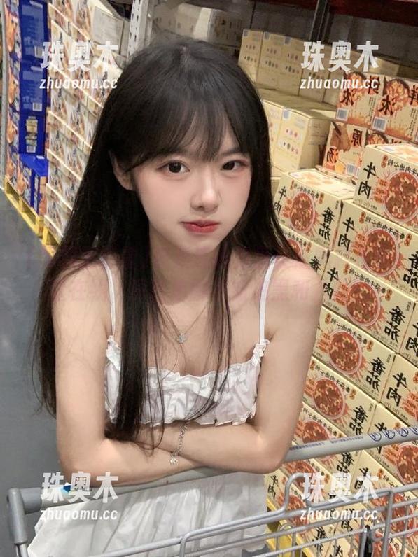 视频连线万里长征黑料正能量在线，深夜追剧不如追黑和八卦！