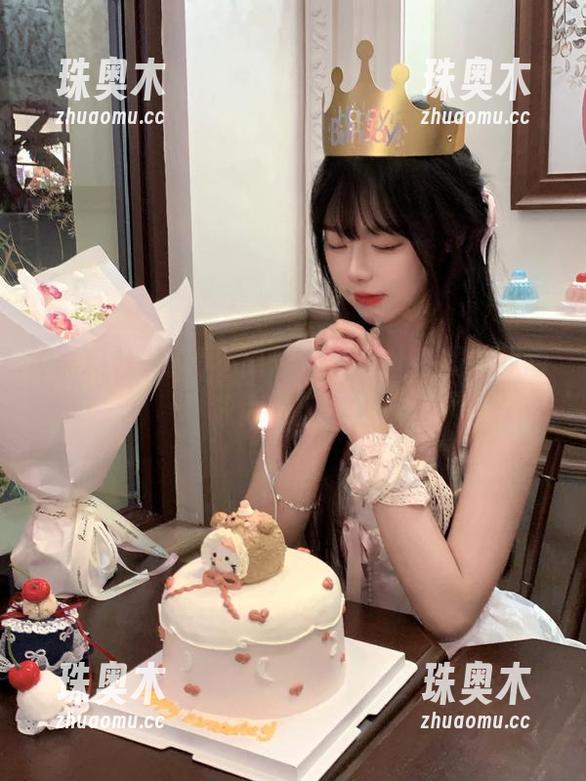 眼睛不离屏，黑料社在线让我想成为吃瓜达人