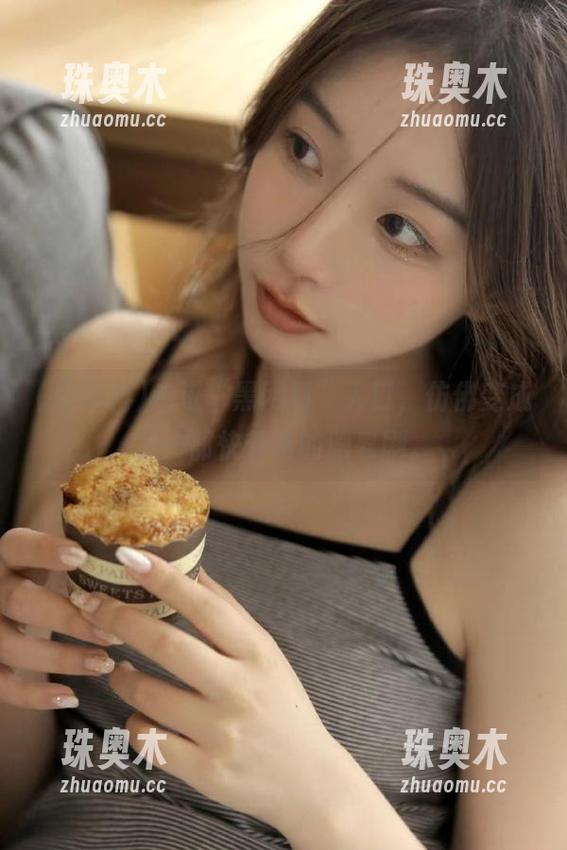 走进“黑网料”入口，仿佛变成了一部快节奏的肥皂剧。