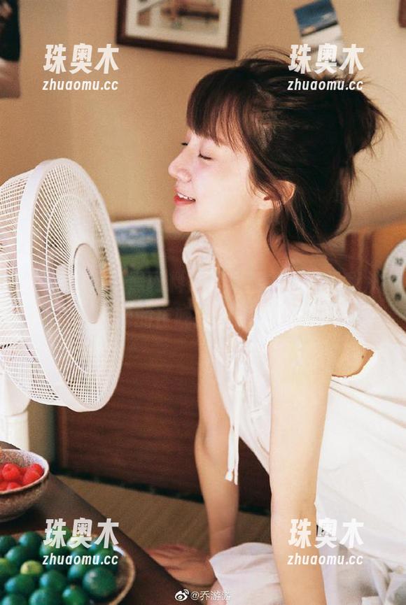 “黑网料”下载后，竟然把我从孤独的夜晚拉回了现实？
